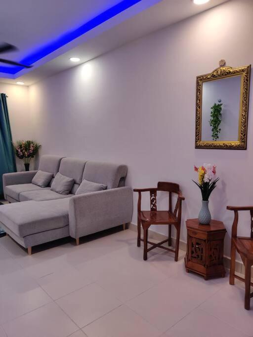 Debayu Homestay With Free Parking At Setia Alam Shah Alam Dış mekan fotoğraf